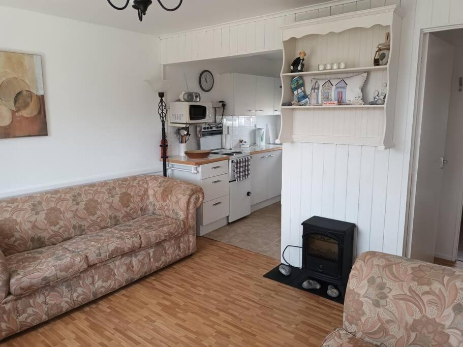 Homely 2 Bed On Popular Sunbeach Holiday Village- 5Min Walk To Beach, Near Great Yarmouth & Norfolk Broads Scratby Exterior photo